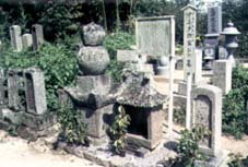 宇喜多興家の墓